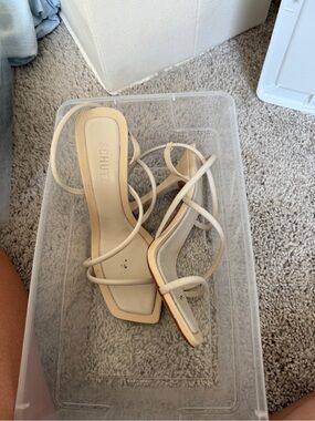 SCHUTZ Cream Strappy Square-Toe Heeled Sandals